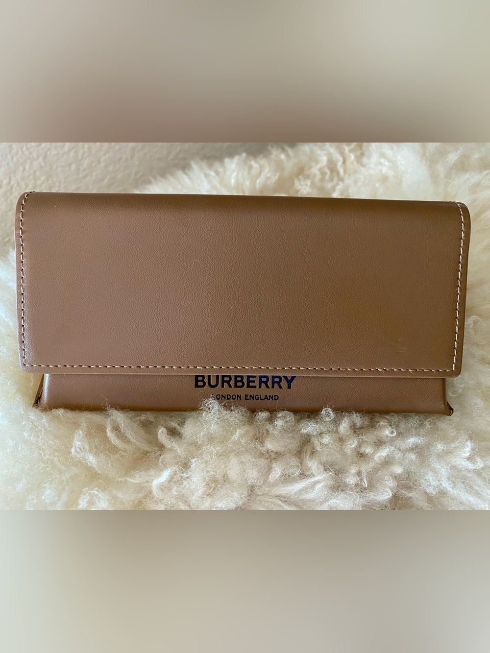 Burberry Tan glasses sunglasses case with Logo